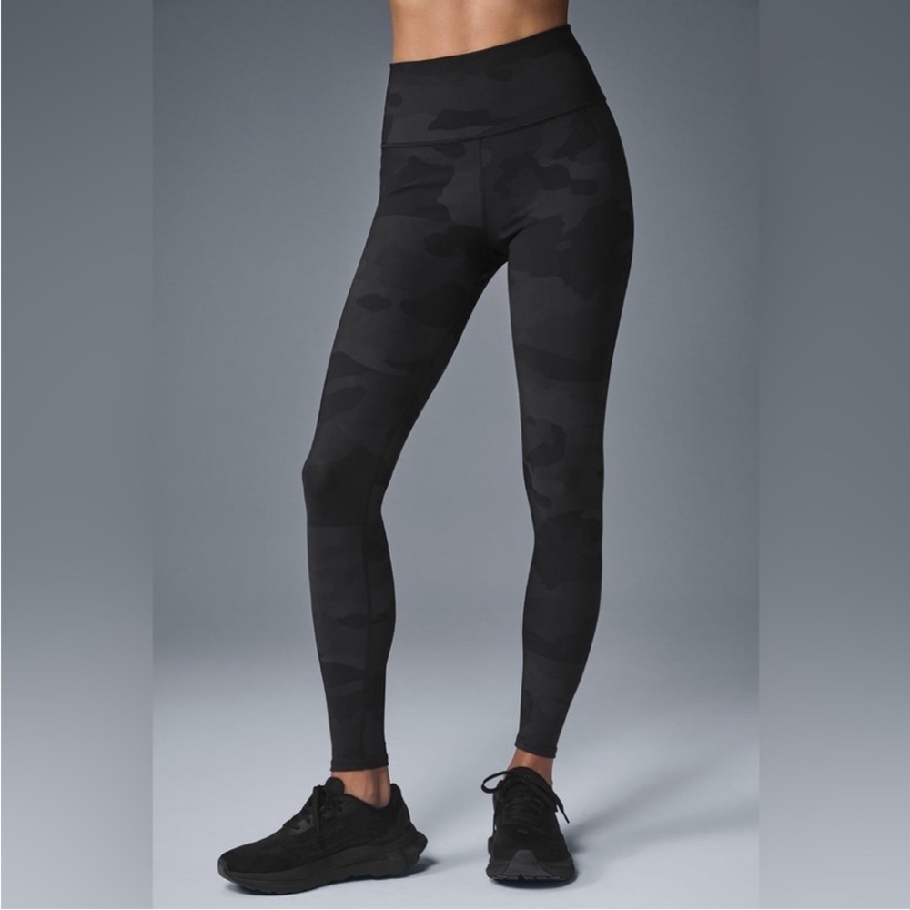 ALO Yoga | High-Waist Full Length Camo Vapor Leggings Size Large